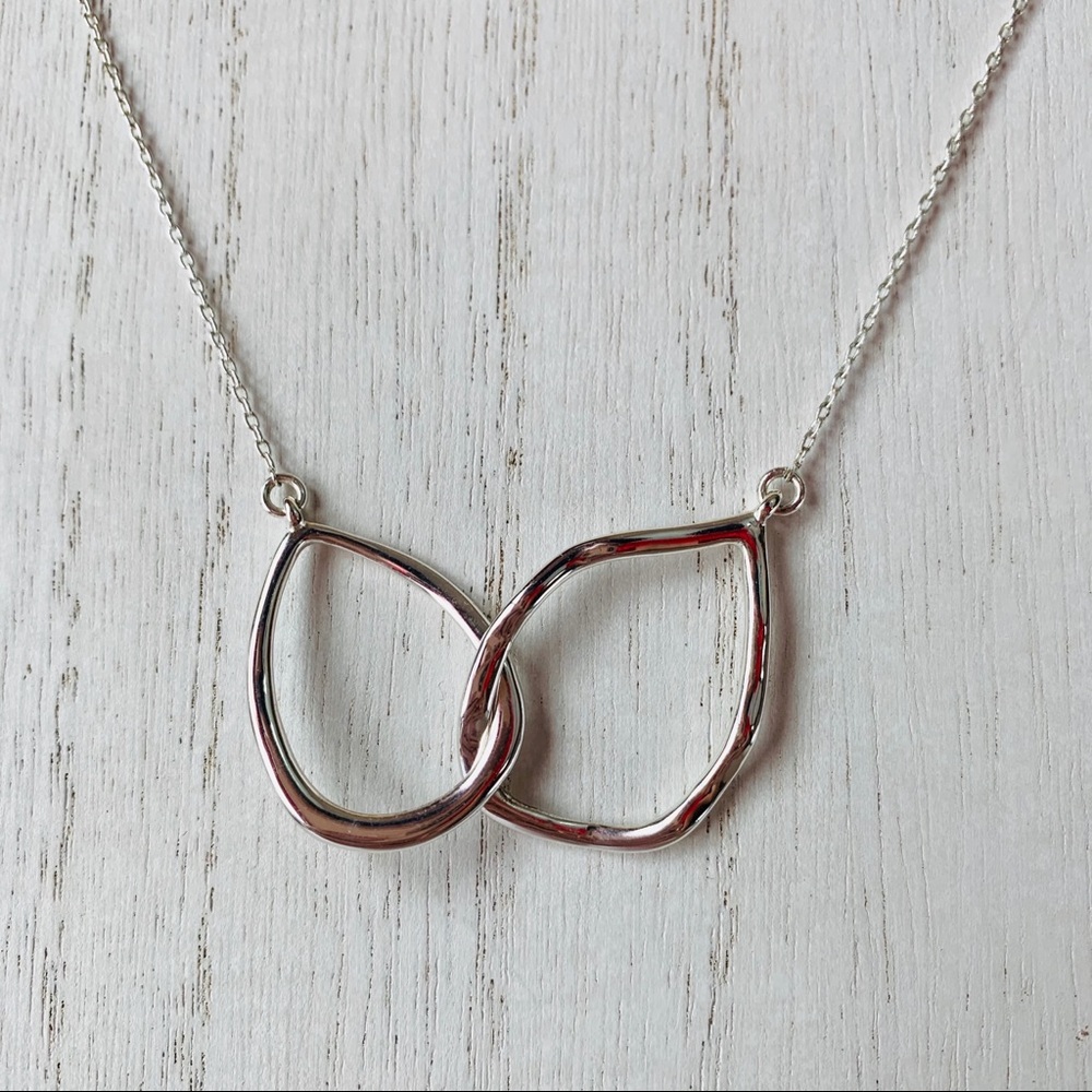 Silver Tone Geometric Interlocking Circle Necklace - image 3